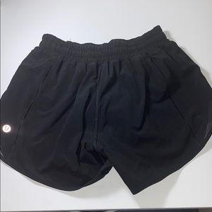 LULULEMON HOTTY HOT SHORTS 4”